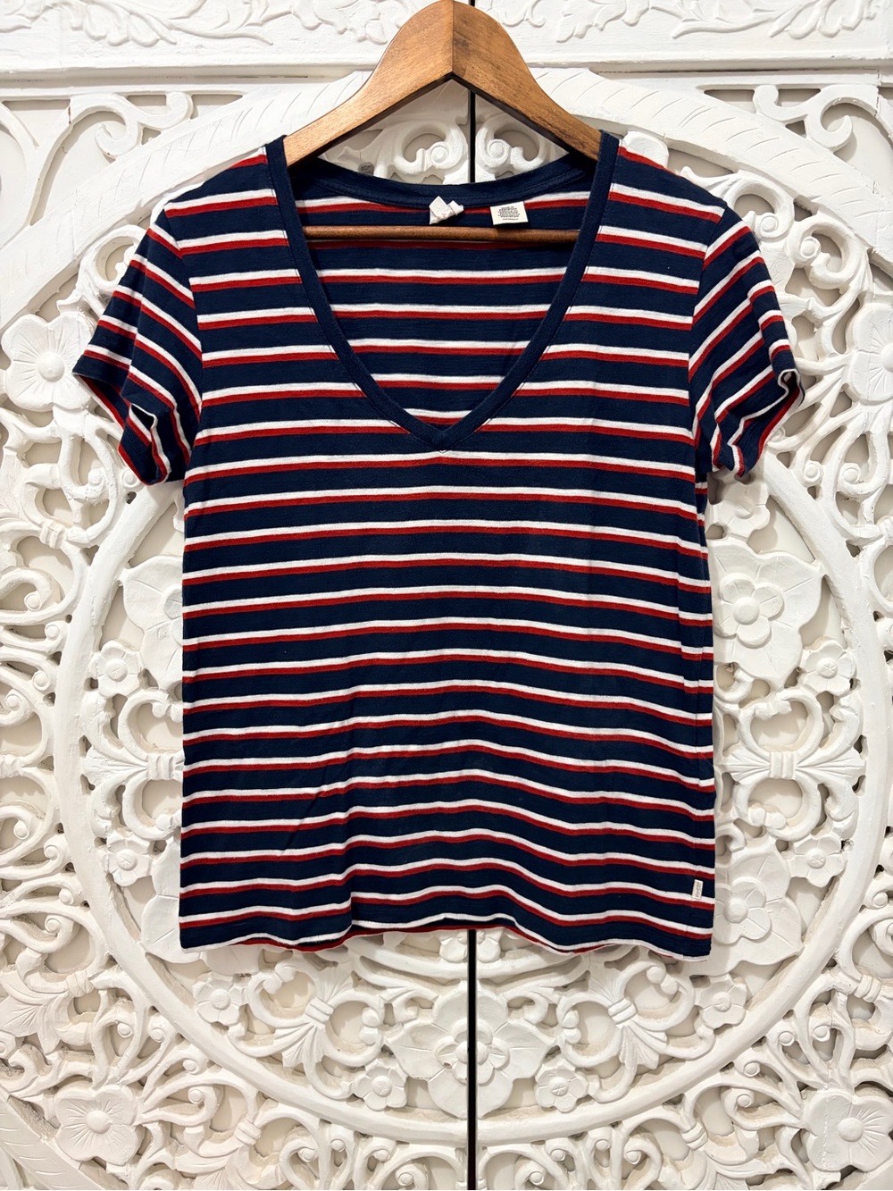 Levi’s Women’s Striped V-Neck T-Shirt XS Navy Red White 100% Cotton